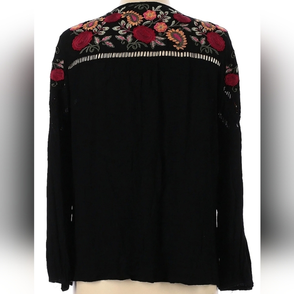 Entro Boho Long Sleeve Embroidered Blouse Size M - Picture 2 of 9